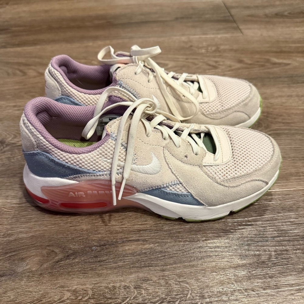Nike Air Max Excee Low Casual Sneaker Women’s Amethyst Wave Size 7.5
